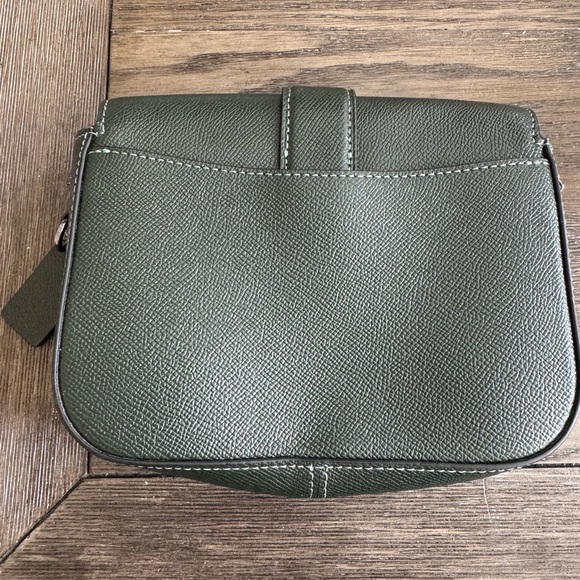 Coach shoulder purse - Picture 10 of 10